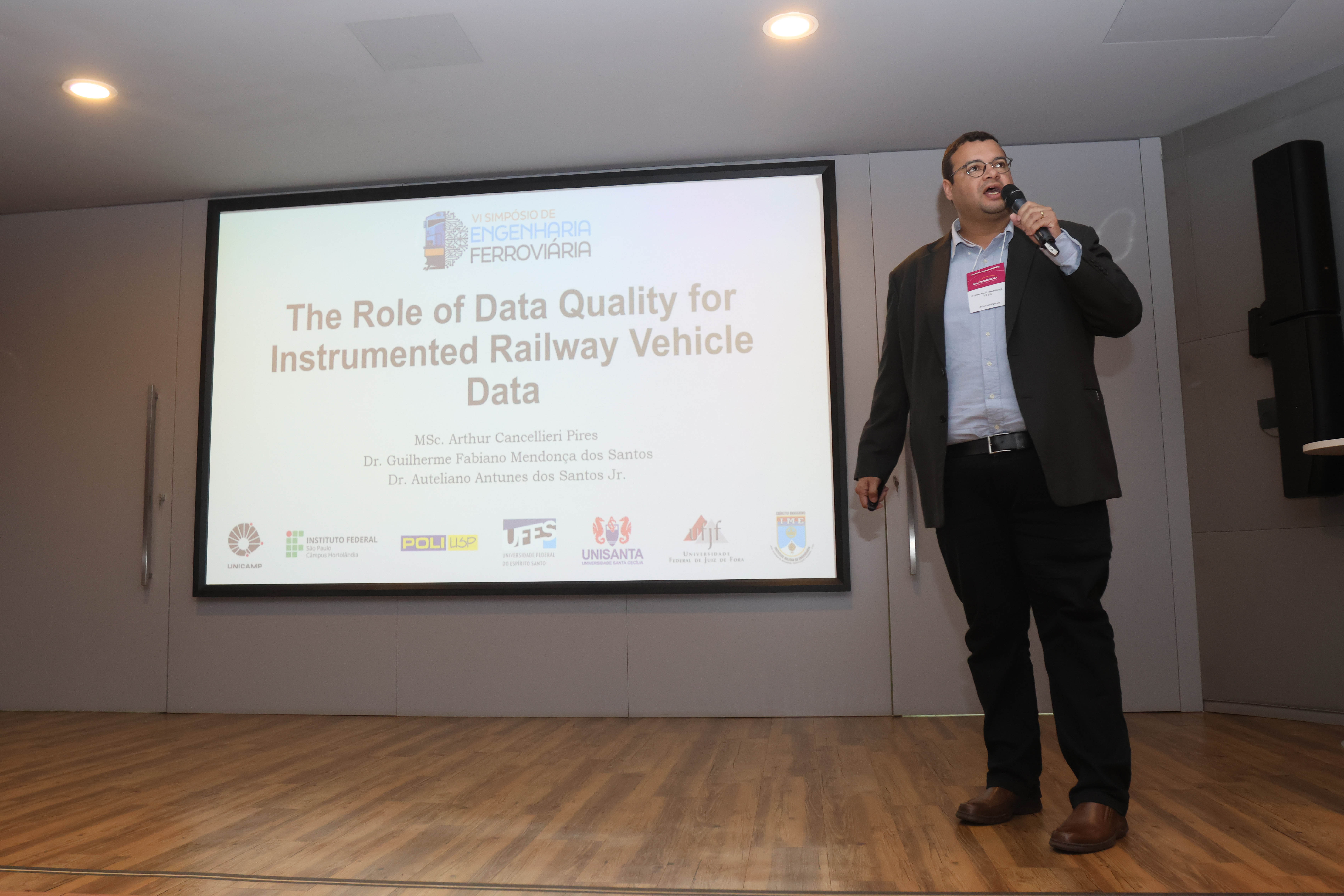 Pesquisa e inovação: The role of data quality for instrumented railway vehicle data